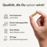 Eine Hand hält eine Female+ Kapsel, daneben Symbole und Text: Von Experten entwickelt, extern laborgeprüft, unterstützt gesunde Haut & Fettstoffwechsel, risikofrei dank Käuferschutz, 30 Tage Zufriedenheitsgarantie.