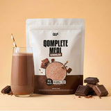 Ein Beutel Qomplete Meal Abnehmshake im Geschmack Schokolade