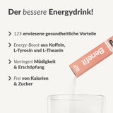 Das Benefit Energy-Pulver wird in ein Glas geschüttet und präsentiert seine Energy-Matrix mit 125 gesundheitsfördernden Eigenschaften, energiefördernden Inhaltsstoffen, null Kalorien oder Zucker, reduzierter Müdigkeit und verbesserter Flüssigkeitszufuhr - ein überlegener Energydrink.